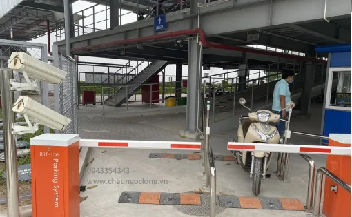 barrier tu dong giu xe thong minh da nang quang nam quang ngai chau ngoc long.jpg