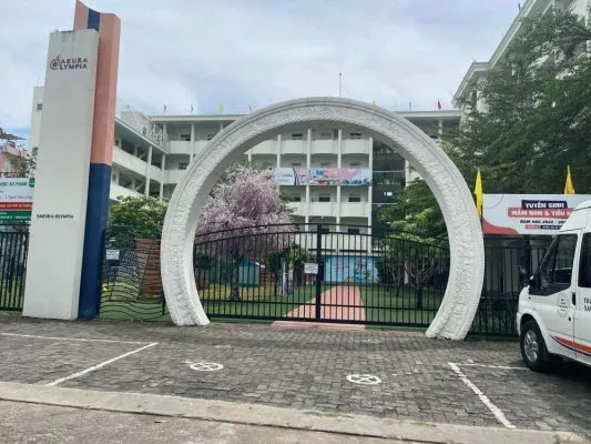 truong akura