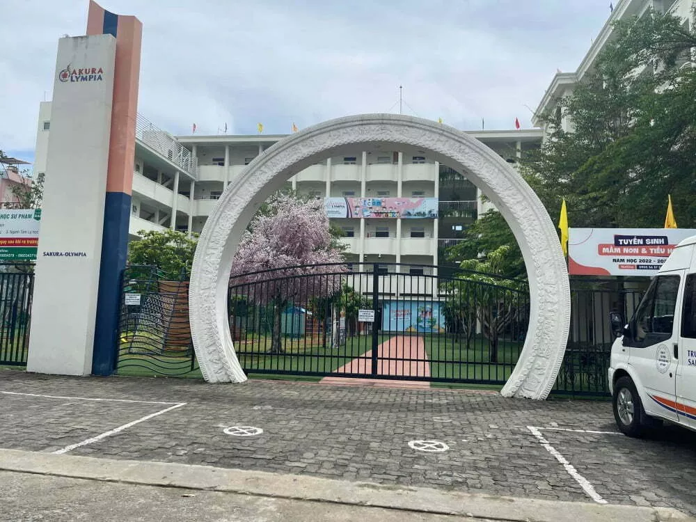 truong akura